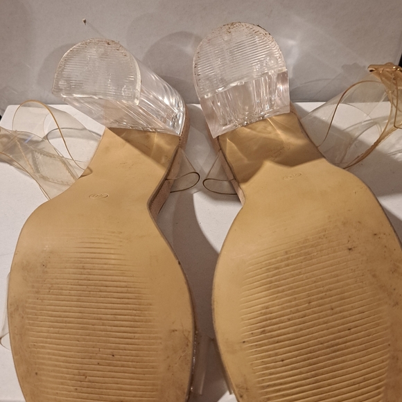 Lafer brand clear 4.5 inch buckle strap heels Size 40 - Picture 3 of 4